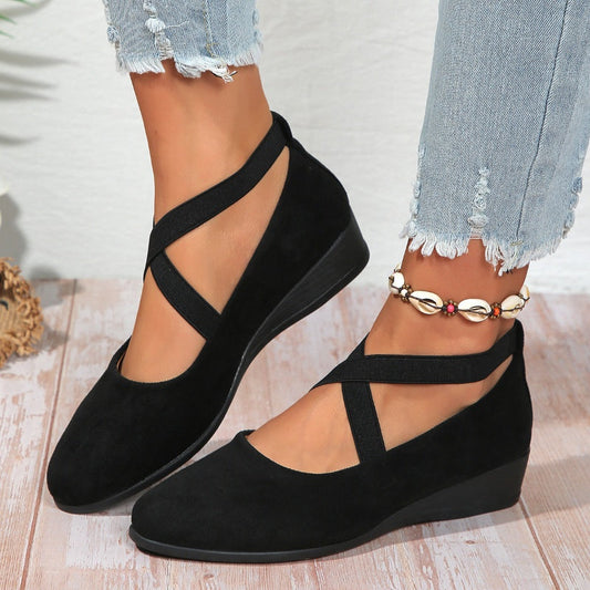 Kostenloser Versand beim Kauf von 2 Stück💃Elegante feste Farbe elastische Riemen niedrige Keilschuhe