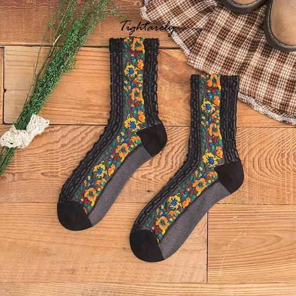 Hohe Retro-Socken Einzigartige bestickte Blumen-Socken